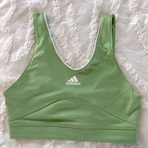NWOT Adidas green sports bra. Size S